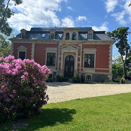 * Stadtvilla Plauen * * Aussergewoehnlich * 2 Zimmerwohnung * Zentrumsnah Eksteriør bilde