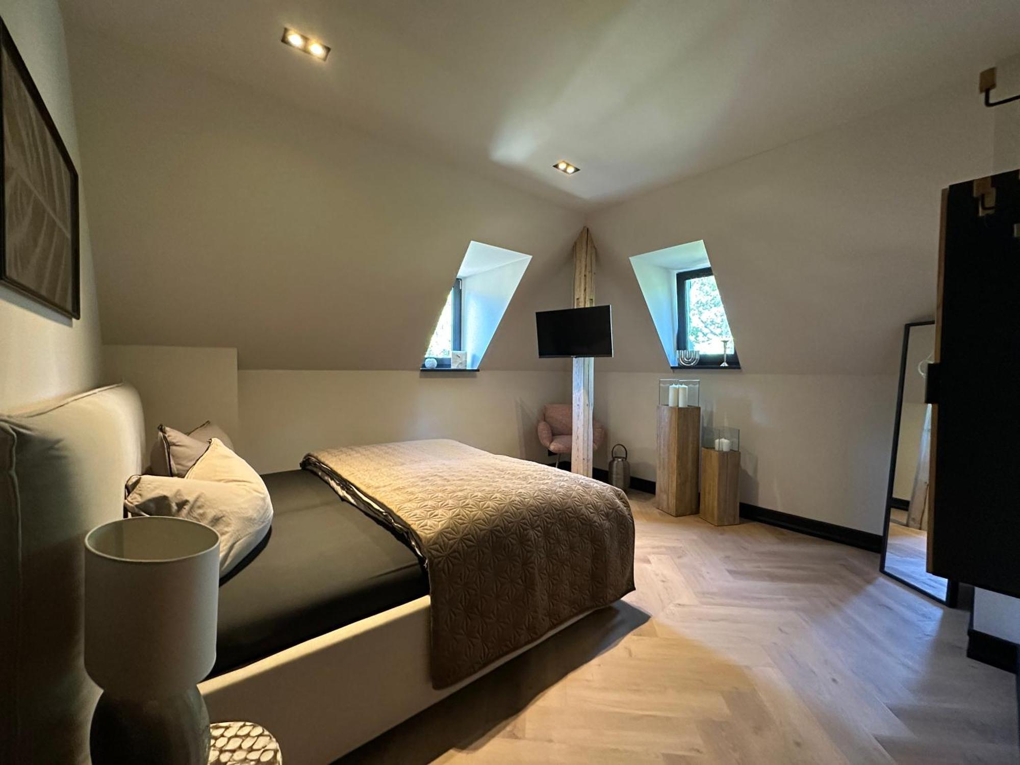 * Stadtvilla Plauen * * Aussergewoehnlich * 2 Zimmerwohnung * Zentrumsnah Eksteriør bilde