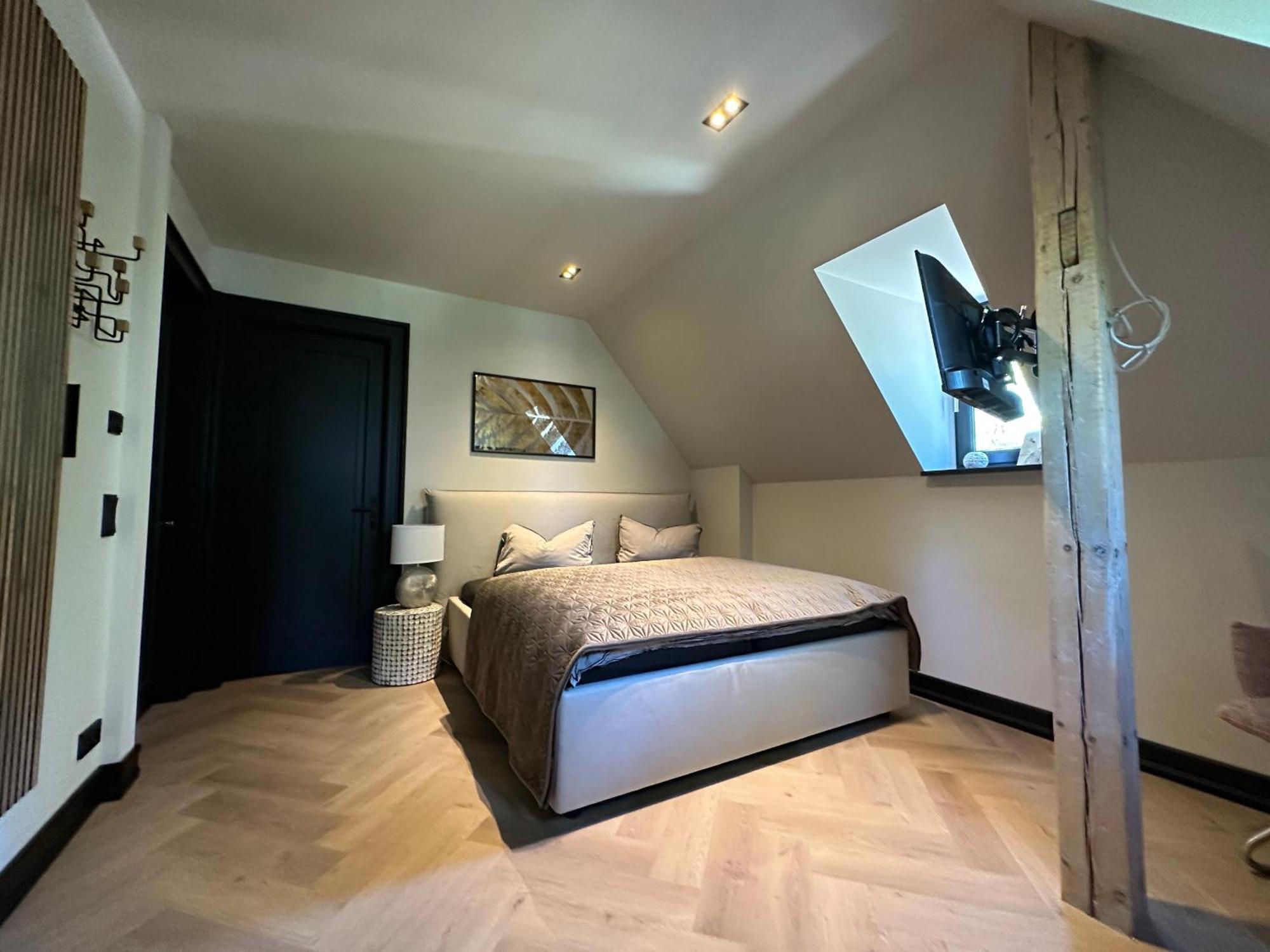 * Stadtvilla Plauen * * Aussergewoehnlich * 2 Zimmerwohnung * Zentrumsnah Eksteriør bilde
