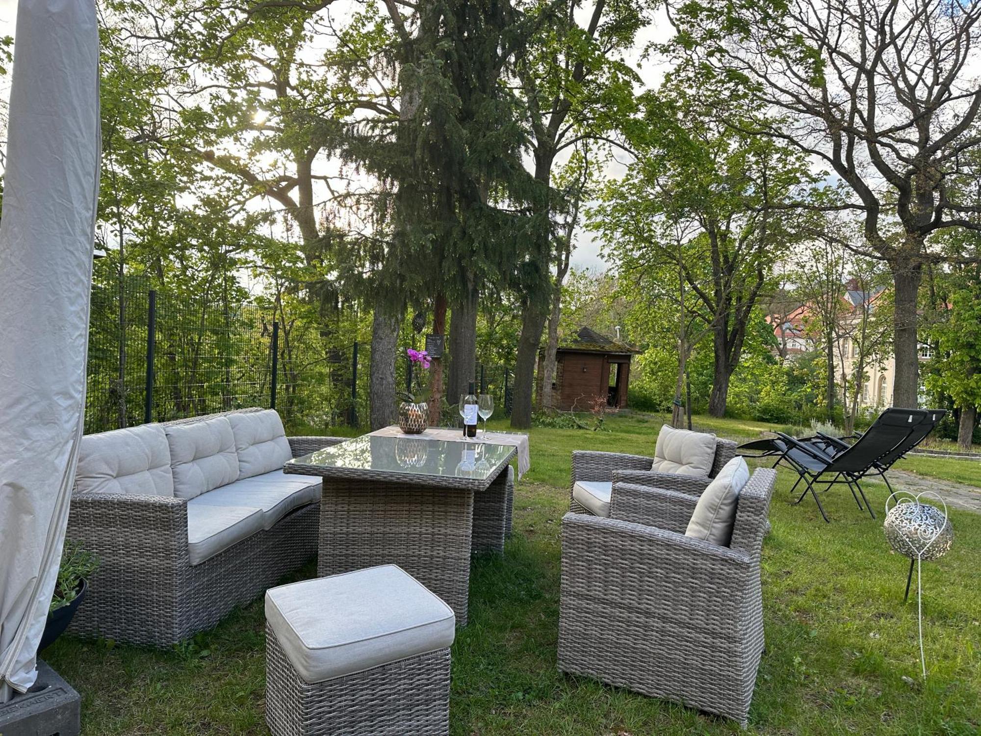* Stadtvilla Plauen * * Aussergewoehnlich * 2 Zimmerwohnung * Zentrumsnah Eksteriør bilde